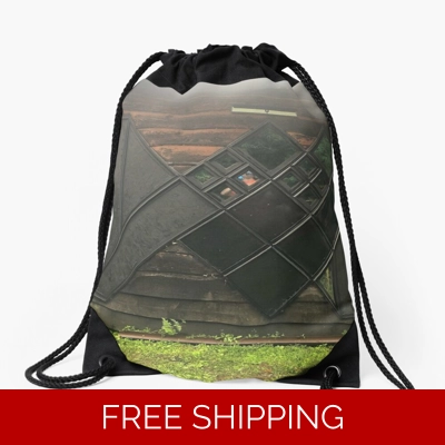 Le Studio Drawstring Bag Black Fish Window 2020
